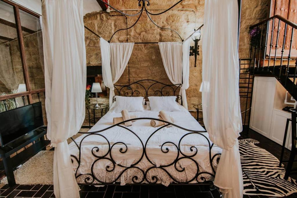 Durmiendo Como Reyes En La Rioja Cihuri Ngoại thất bức ảnh